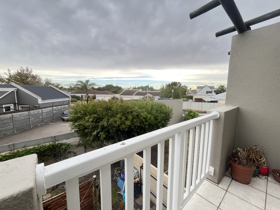 2 Bedroom Property for Sale in Parklands Western Cape